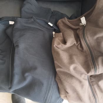 Yanlış Beden Ve Renk, Kalitesiz Feraceler Ve Şal Eksikliği