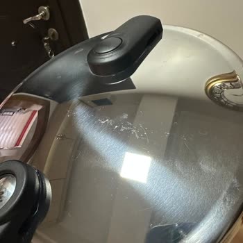 Aldığım Sıfır Düdüklü Tencerenin Kapağındaki Çizik