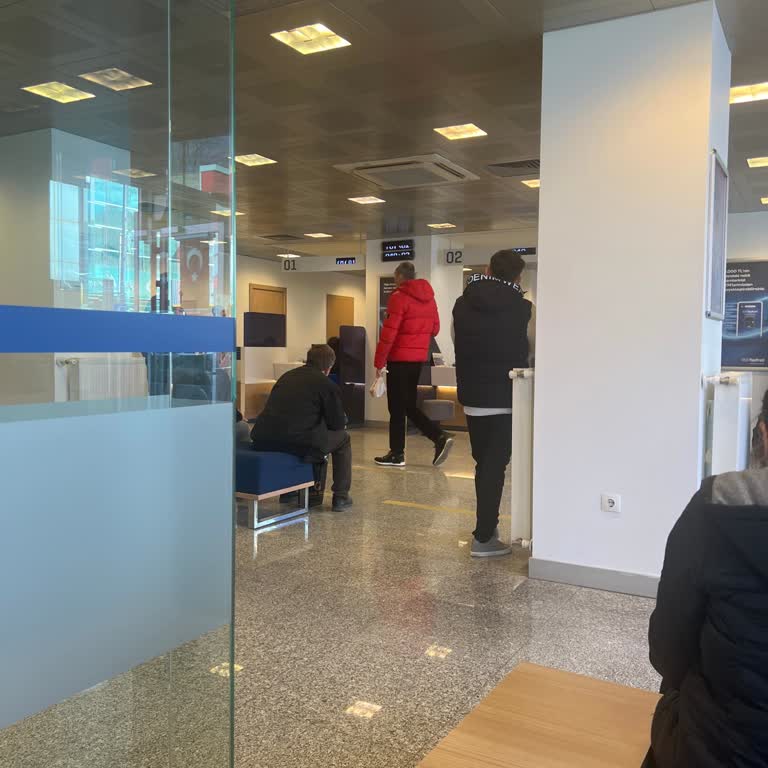 Yapı Kredi Serdivan Şubesinde Uzun Bekleme Süresi Kabul Edilemez