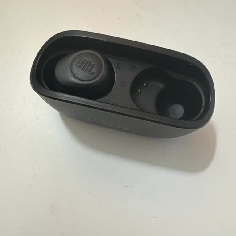 Sağ Kulaklık Parçası Eksikliği Ve Yedek Parça Talebi