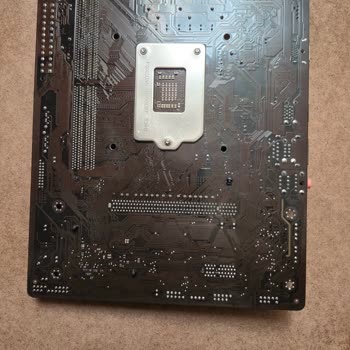 Satıcı Sıfır Dediği Ürünü Kullanılmış Ve Garantisi Bitmiş Gönderdi, İade Reddedildi