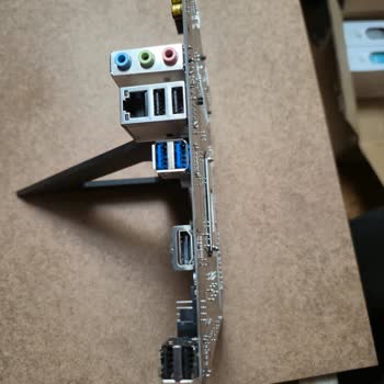 Satıcı Sıfır Dediği Ürünü Kullanılmış Ve Garantisi Bitmiş Gönderdi, İade Reddedildi