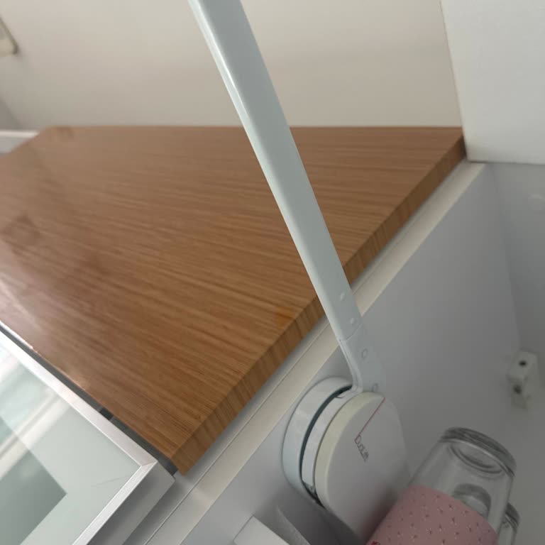 Samet AŞ'den Çalışmayan Dolap Pistonlarının Ücretsiz Tamiri Talebi