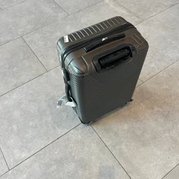 Schwerer Gepäckschaden und zusätzliche Kosten beim Flug mit Southwind Airlines