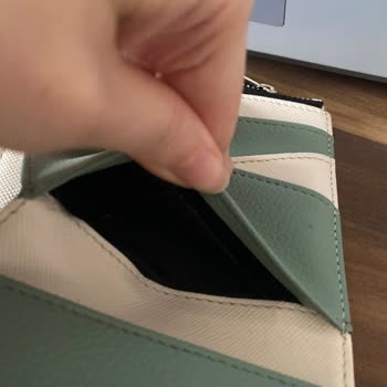 Derimod Cüzdanı Kısa Sürede Deforme Oldu, Ücret İadesi Talebi