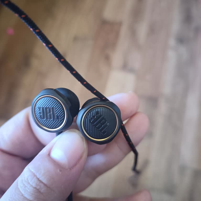 JBL Quantum 50 Kulaklıkta Sağ Kulaklık Ses Kaybı Ve Garanti Sorunu