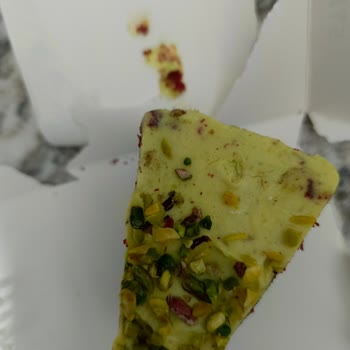 GetirYemek’ten Alınan Bozulmuş Kahve Ve Bayat Pasta İçin Tam İade Talebi