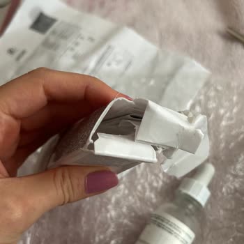 Trendyol Kapağı Açık Gelen Hyaluronic Acid Serumu Akıp Bozulmuş Hijyen Ve Kargo Sorumluluğu Sorunlu