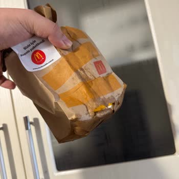 Yemeksepeti’dan Eksik Ve Dökülmüş Sipariş, Ödenen Ekstra Ürünler İade Talebi