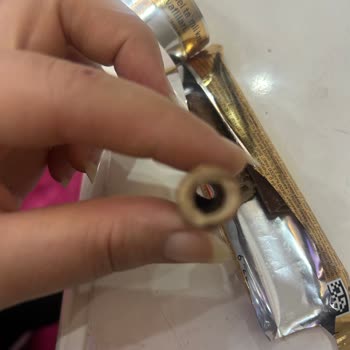 Twix Crispy Rolls'ta Kremasız Dolgu İddiası