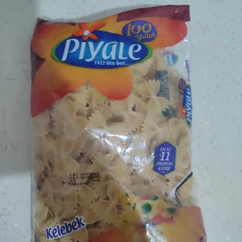 Şok Markette Piyale Makarna Paketi İçinde Bulunan Siyah Cisim Sağlık Ve Hijyen Endişesi Yaratıyor