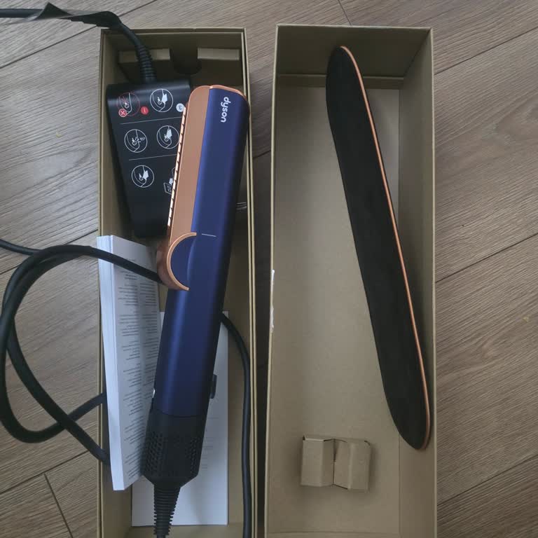 Dyson Airstrait Saç Düzleştiricinin Saklama Kutusu Eksik