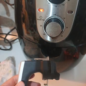 Schafer Airfryer Hazne Kulpu Kırıldı, Garanti Kapsamında Yedek Parça Talebi