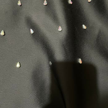 Hilal Atalay Yüksek Fiyata Alınan Abiyede Taşların Dökülmesi, Kaba Üslup Ve İade Reddi