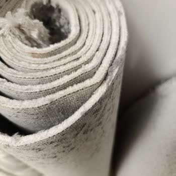 Halıca Sürekli Tüy Dökmesi Ve Mağaza İhmaline Karşı Halı Değişimi Talebi