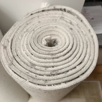 Halıca Sürekli Tüy Dökmesi Ve Mağaza İhmaline Karşı Halı Değişimi Talebi