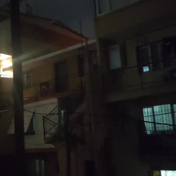 İzmir Buca 146/4 Sokakta Aydınlatma Arızası Yanıtsız Kalıyor