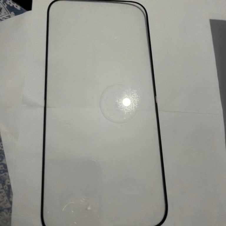 Ankamall Media Markt'ta İPhone 17 Onarımında Koruyucu Çıkarılması Ve İlgisiz Hizmet