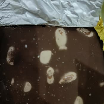 Eti Çikolata Bütün Antep Fıstıklı Üründe Küflenme Ve Sağlık Riski