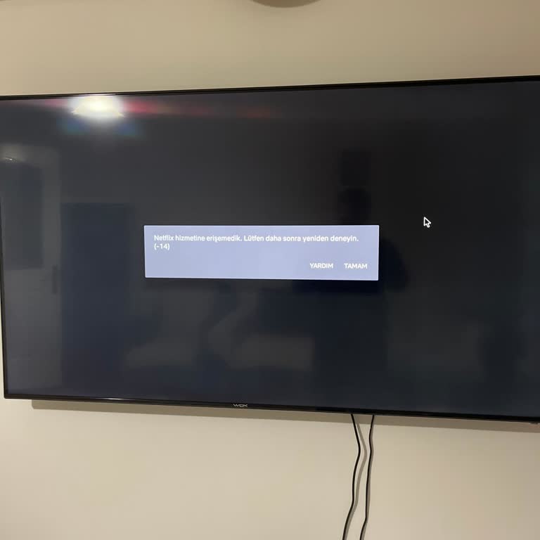Awox 65 İnç Televizyon Sürekli Yazılım Güncellemesi İstiyor, Netflix Çalışmıyor