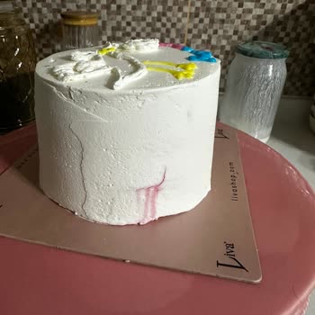 Çatlamış Cinsiyet Pastası Ve İade Talebi