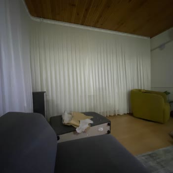 Bellona L Koltuğumda Açılan Dikiş Ve Zımba İle Onarılan Astar Üzerine Tam Değişim İsteği