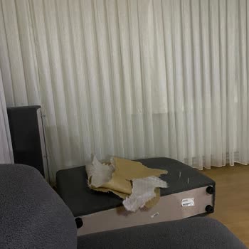 Bellona L Koltuğumda Açılan Dikiş Ve Zımba İle Onarılan Astar Üzerine Tam Değişim İsteği