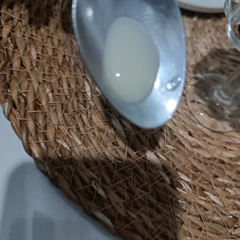 Kent Boringer Beyaz Çikolata Sosunda Renk Ve Tat Sorunu