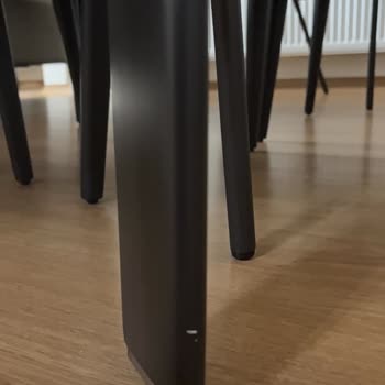 Defolu Koltuk Takımı Ve Hasarlı Yemek Masası İçin Acil Çözüm Bekliyorum