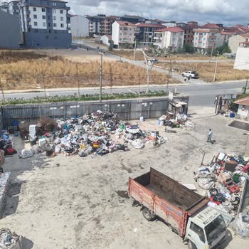 Çevre Ve Şehircilik Bakanlığı Kapaklı’da Hurdalıktan Şikayet Eden Çiftin Çaresizliği
