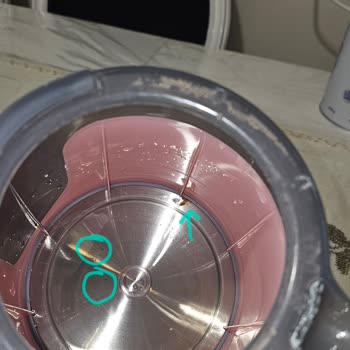 Karaca Züccaciye Metal Tabanda Paslanma Oluştuğunu Fark Ettik