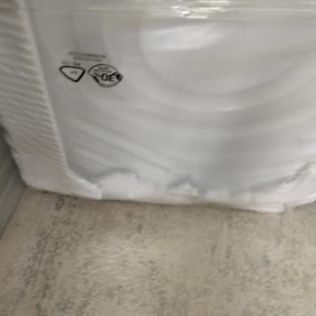 Deforme Ambalaj Ve Islak Çamaşır Makinesi Teslimatı İçin İade Talebi