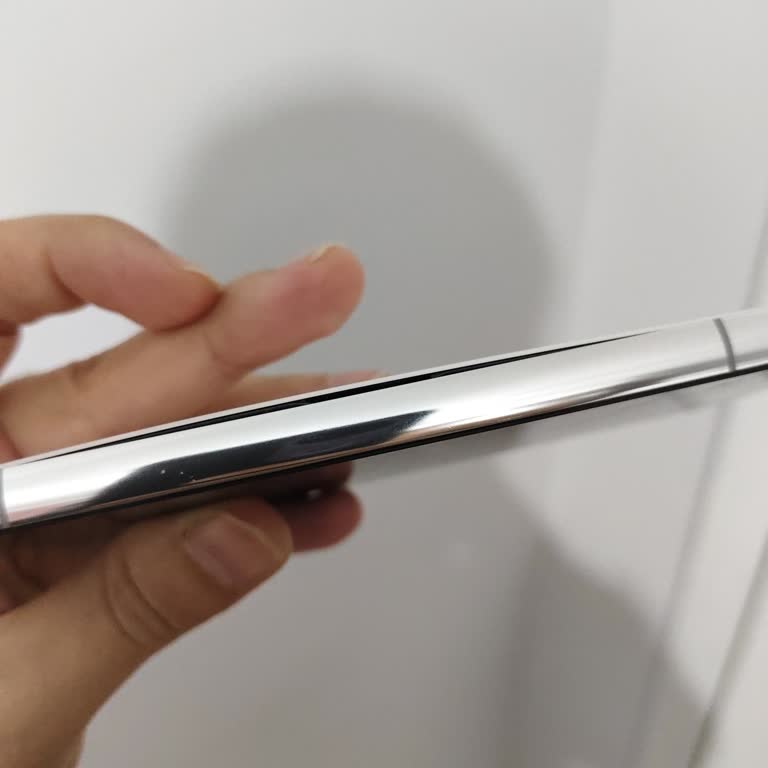 Garanti Biten Samsung Galaxy S22'de Batarya Şişmesi Ve Güvenlik Riski