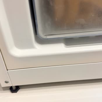 Bosch Buzdolabındaki Paslanma Ve Sararma Sorunu Ve Servis Tutarsızlığı