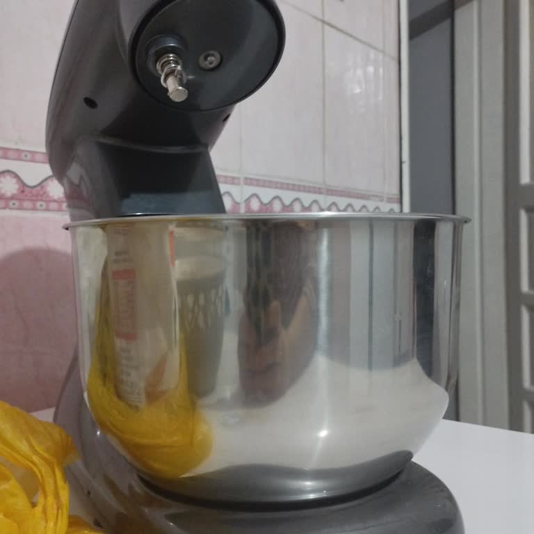 Karaca Züccaciye Hamur Yoğurma Makinesi Kazanının Sıkışması