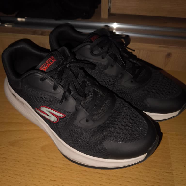 Skechers GO Walk Ayakkabısında Şiddetli Koku Sorunu