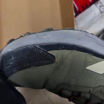 Deichmann Mağazasında Satın Alınan Ayakkabının Garanti Kapsamında Kullanıcı Hatası İddiasıyla Reddedilmesi