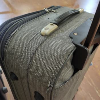 Ajet Replaced My Damaged Luggage With a Lower-Quality Suitcase