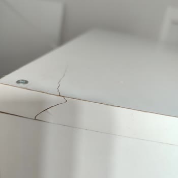 Kırık Dolap Üst Tablası Parça Tedarik Edilemedi, Müşteri Uzun Süre Oyalandı