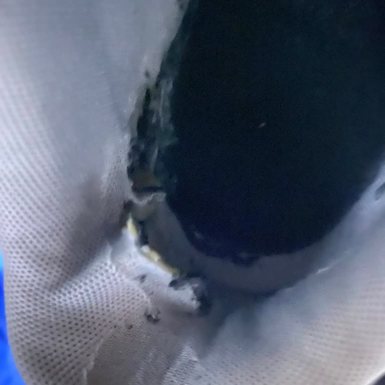 İki Yıllık Garanti Sözünü İhlal Eden Amazon, Ayıplı Ayakkabı İçin Destek Sunmadı