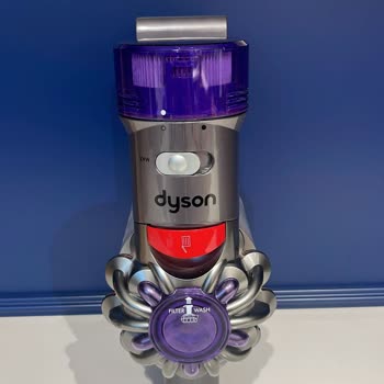 Dyson V8 Süpürge Batarya Aşırı Isınması Ve Başlık Döndürme Sorunu
