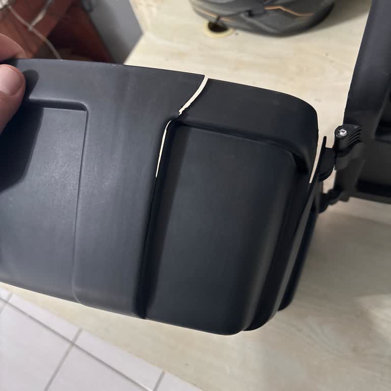 Kırık Ürün İadesi Ve Ücret Geri Ödemesi İçin Cevap Bekliyorum