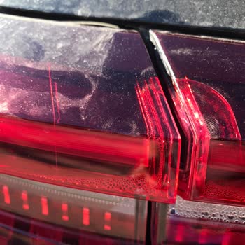 Arka Stop Lambası Çatlağı Ve Su Alması Üretim Hatası Olarak Garanti Kapsamına Alınmalı