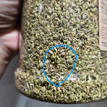 Kekik Ürününde Sert Parçalar Ağız Ve Boğaza Tehlike