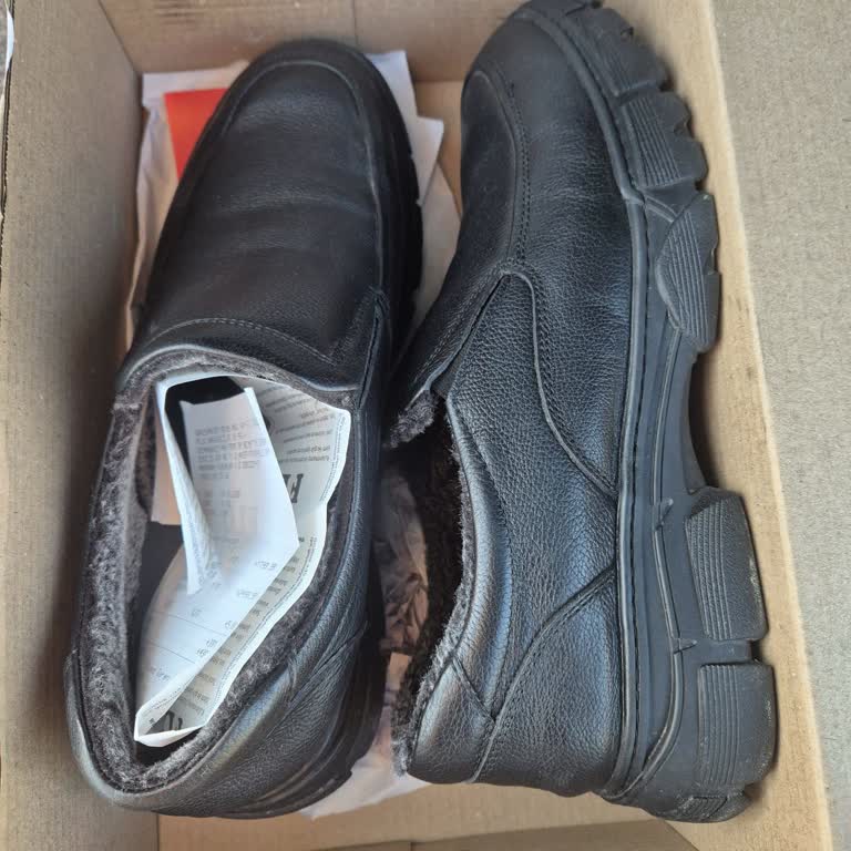 Ortopedik Ayakkabının Şişmesi Ve Mağazanın Kaba Tutumu