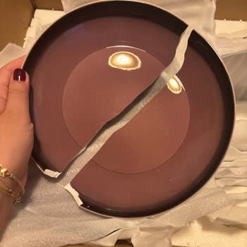 Kırık Yemek Takımı Ve Mağaza İade Reddi