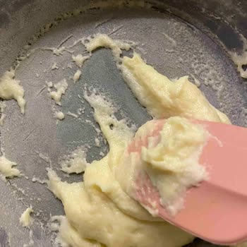 Karaca Züccaciye Refika Birgül Serisi Swiss Serisinde Yapışma Sorunu