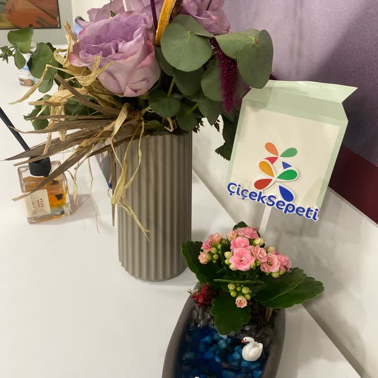 Gizli Çiçek Gönderileri Ve Kişisel Güvenlik Korkusu