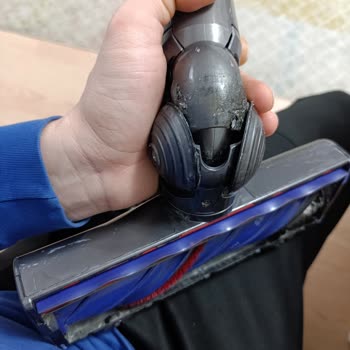 Garanti Dışı Dyson V11 Başlık Parçası Kırıldı, 5.000 TL'lik Tam Değişim Şartı