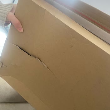 Mango Kırık Kargo Kutusu Ve Eksik Ürün İçin Cevapsız Şikayet